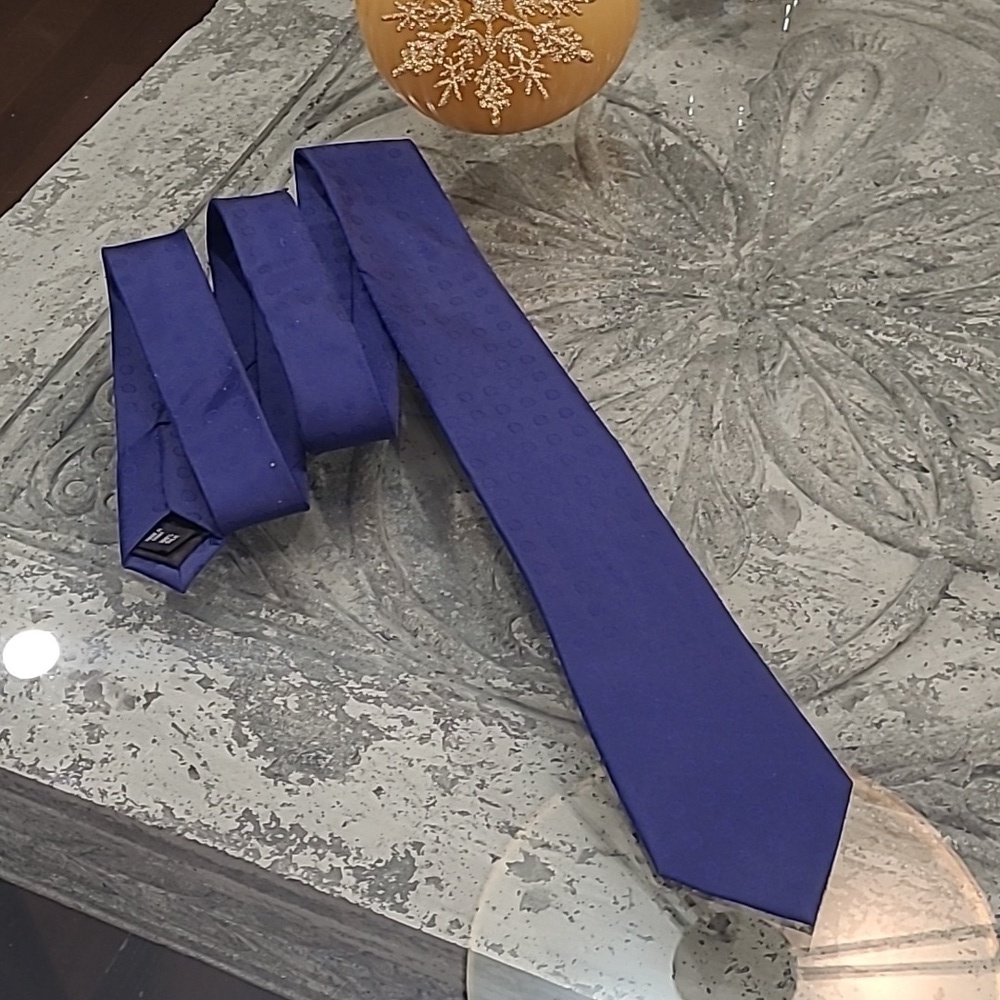 CALVIN KLEIN MEN'S BLUE SILK NECK TIE LIKE NEW